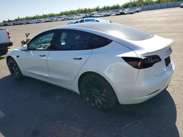 5YJ3E1EC4PF494107 2023 TESLA MODEL 3 - Image 2