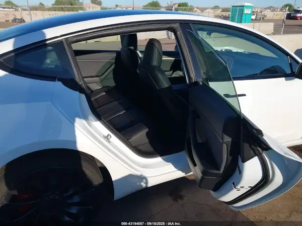 5YJ3E1EC4PF502755 2023 TESLA MODEL 3 - Image 8