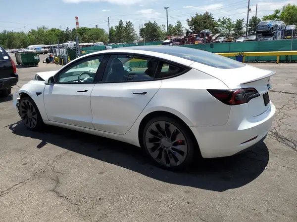 5YJ3E1EC4PF515926 2023 TESLA MODEL 3 - Image 2