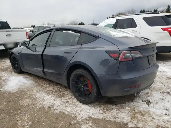 5YJ3E1EC4PF560607 2023 TESLA MODEL 3 - Image 2