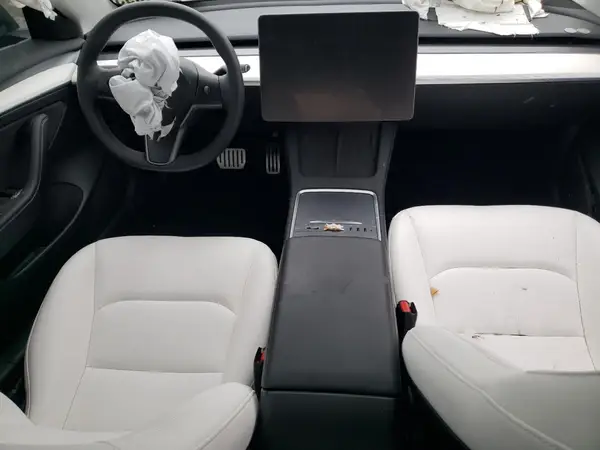 5YJ3E1EC4PF560607 2023 TESLA MODEL 3 - Image 8
