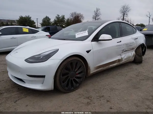 5YJ3E1EC4PF561496 2023 TESLA MODEL 3 - Image 2