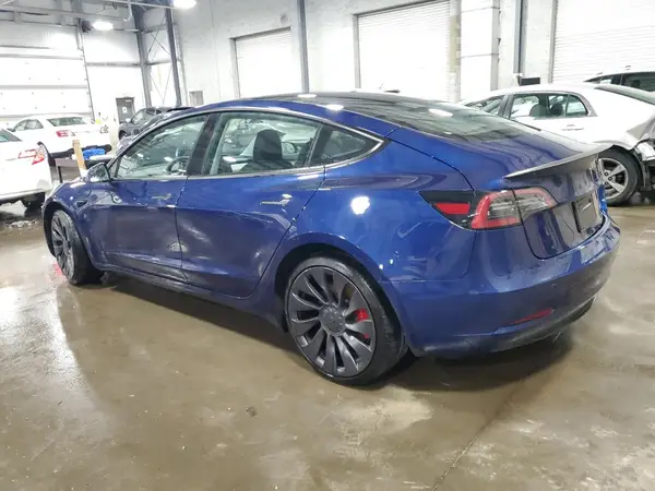 5YJ3E1EC4PF628422 2023 TESLA MODEL 3 - Image 2