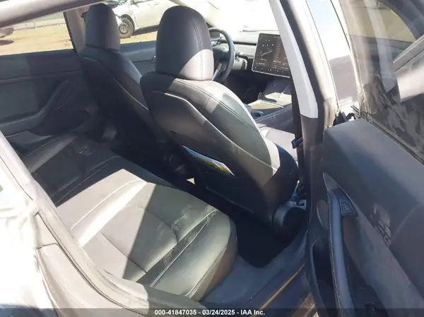 5YJ3E1EC4PF633961 2023 TESLA MODEL 3 - Image 8