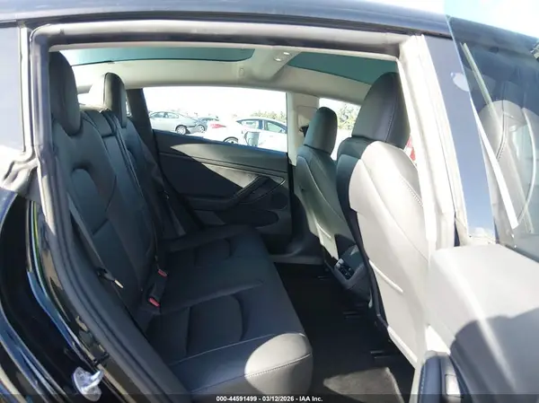 5YJ3E1EC4PF635208 2023 TESLA MODEL 3 - Image 8