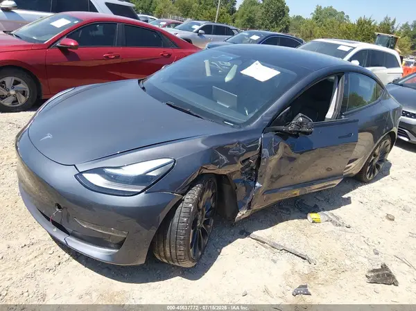 5YJ3E1EC4PF667348 2023 TESLA MODEL 3 - Image 2