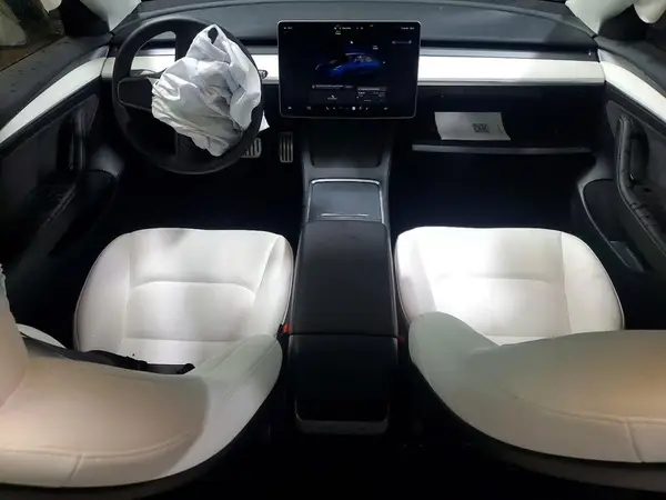 5YJ3E1EC4PF669214 2023 TESLA MODEL 3 - Image 8