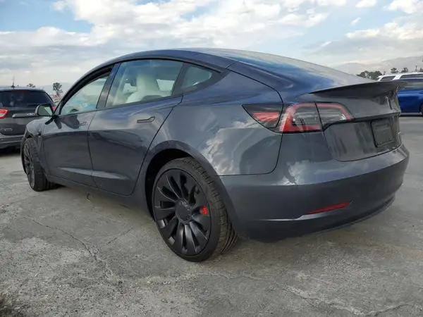 5YJ3E1EC4PF682691 2023 TESLA MODEL 3 - Image 2
