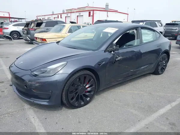 5YJ3E1EC4PF684585 2023 TESLA MODEL 3 - Image 2