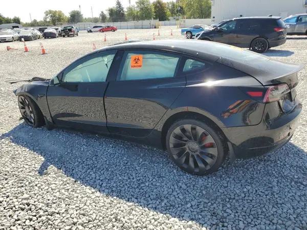 5YJ3E1EC4PF684988 2023 TESLA MODEL 3 - Image 2
