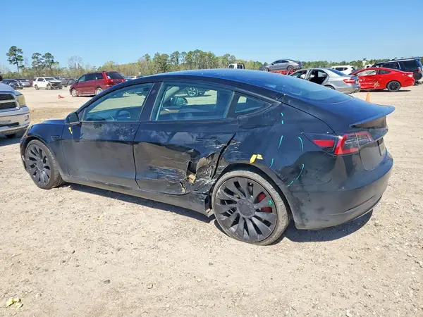 5YJ3E1EC4PF696932 2023 TESLA MODEL 3 - Image 2