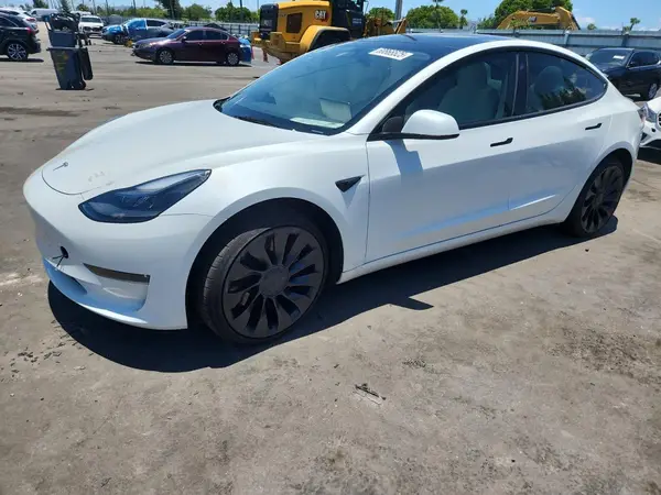 5YJ3E1EC4PF697529 2023 TESLA MODEL 3 - Image 1