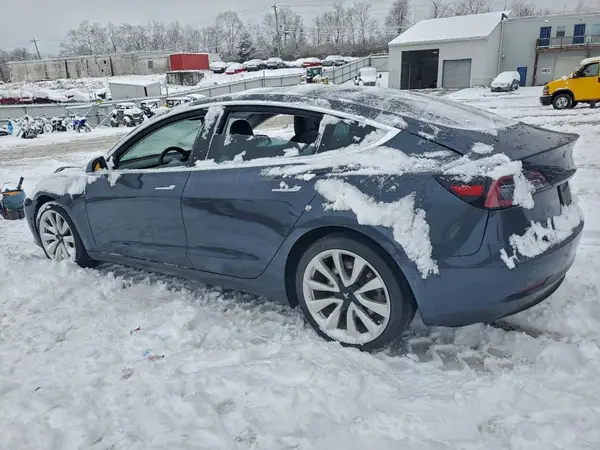 5YJ3E1EC5LF586725 2020 TESLA MODEL 3 - Image 2
