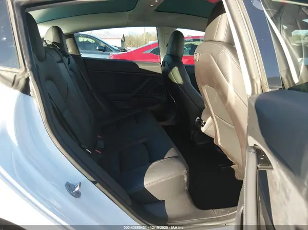 5YJ3E1EC5LF624244 2020 TESLA MODEL 3 - Image 8