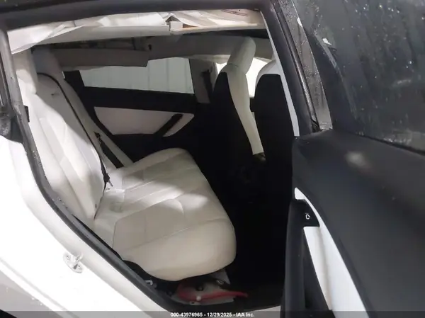 5YJ3E1EC5LF642193 2020 TESLA MODEL 3 - Image 8