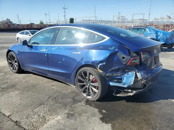 5YJ3E1EC5LF647085 2020 TESLA MODEL 3 - Image 2