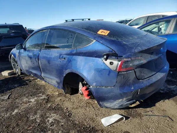 5YJ3E1EC5MF988505 2021 TESLA MODEL 3 - Image 2