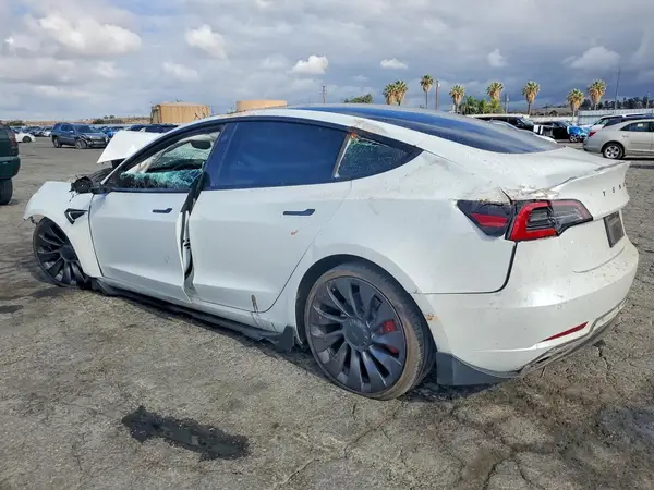 5YJ3E1EC5NF112258 2022 TESLA MODEL 3 - Image 2