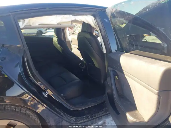 5YJ3E1EC5NF143994 2022 TESLA MODEL 3 - Image 8