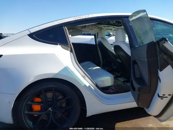 5YJ3E1EC5NF234876 2022 TESLA MODEL 3 - Image 8