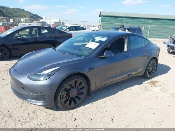 5YJ3E1EC5NF248423 2022 TESLA MODEL 3 - Image 2