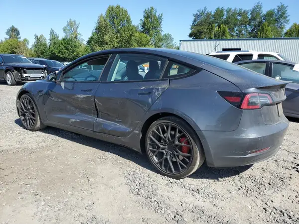 5YJ3E1EC5NF266825 2022 TESLA MODEL 3 - Image 2
