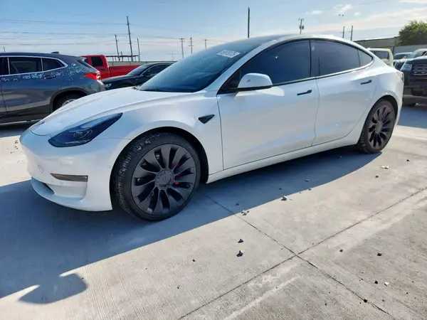 5YJ3E1EC5NF293930 2022 TESLA MODEL 3 - Image 1