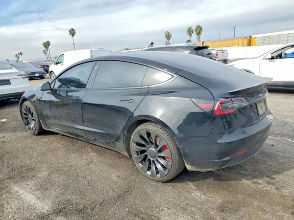 5YJ3E1EC5NF295421 2022 TESLA MODEL 3 - Image 2