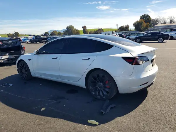 5YJ3E1EC5NF320916 2022 TESLA MODEL 3 - Image 2