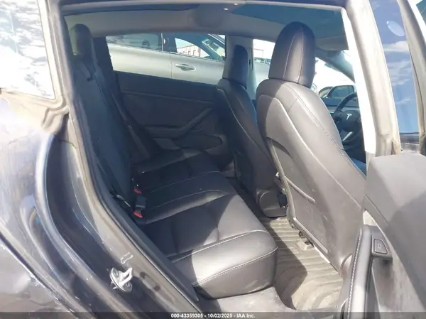 5YJ3E1EC5NF339286 2022 TESLA MODEL 3 - Image 8