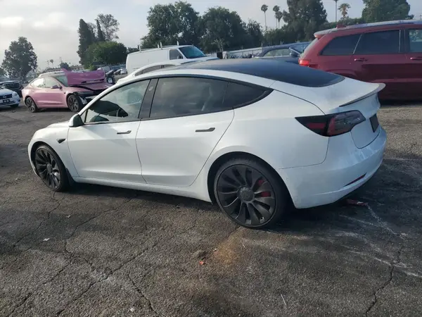 5YJ3E1EC5NF342429 2022 TESLA MODEL 3 - Image 2