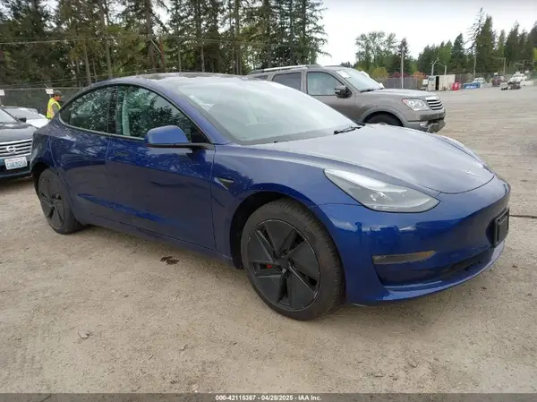 5YJ3E1EC5NF356461 2022 TESLA MODEL 3 - Image 1