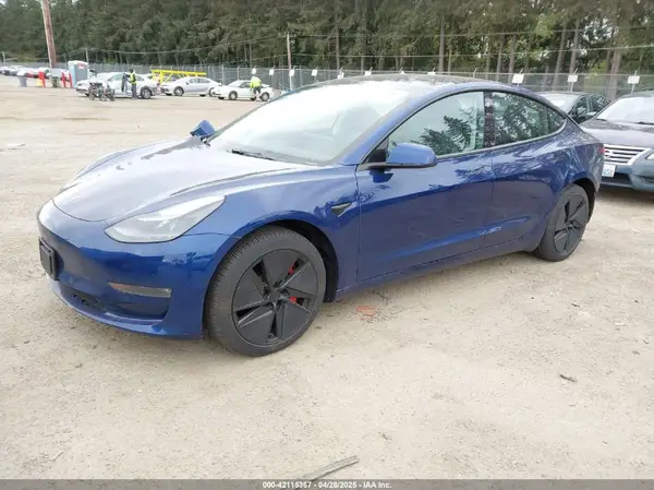 5YJ3E1EC5NF356461 2022 TESLA MODEL 3 - Image 2