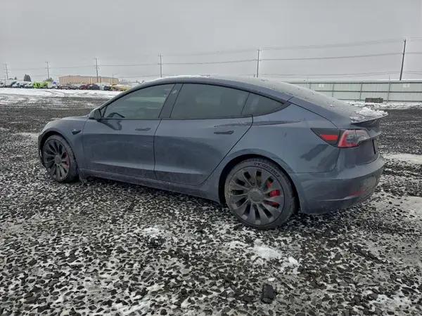 5YJ3E1EC5PF417679 2023 TESLA MODEL 3 - Image 2