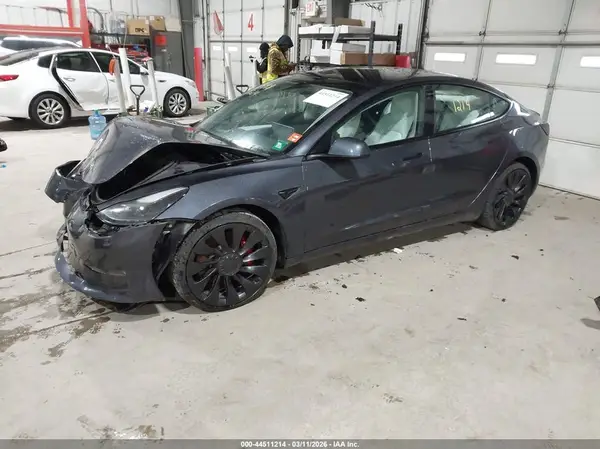 5YJ3E1EC5PF462993 2023 TESLA MODEL 3 - Image 2