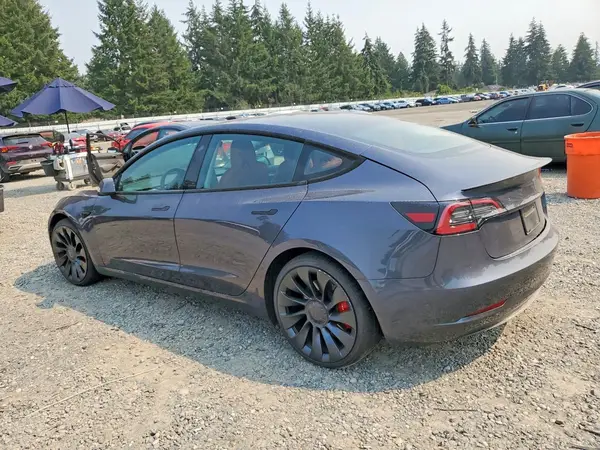 5YJ3E1EC5PF471824 2023 TESLA MODEL 3 - Image 2