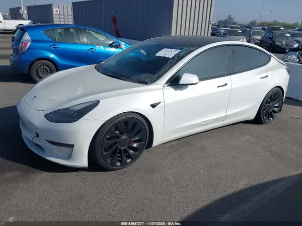 5YJ3E1EC5PF480684 2023 TESLA MODEL 3 - Image 2