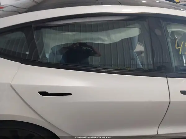 5YJ3E1EC5PF481267 2023 TESLA MODEL 3 - Image 8
