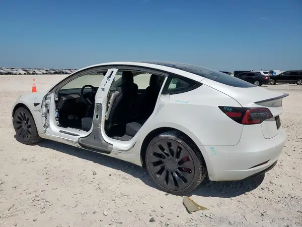5YJ3E1EC5PF483441 2023 TESLA MODEL 3 - Image 2