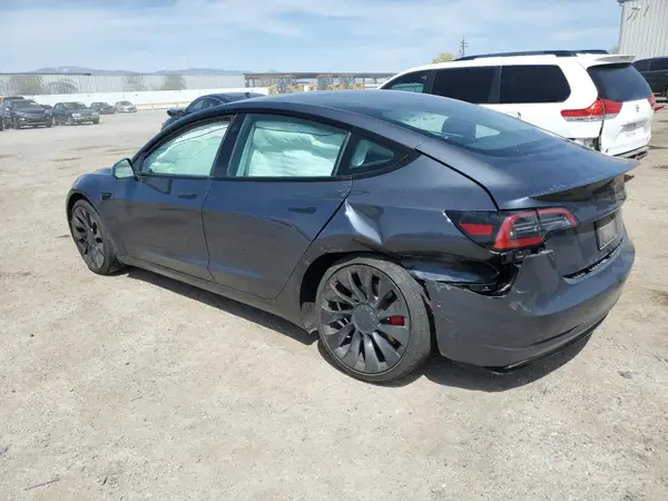 5YJ3E1EC5PF633483 2023 TESLA MODEL 3 - Image 2