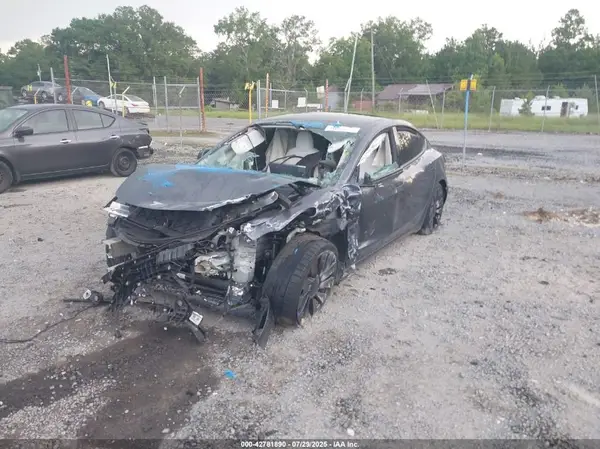 5YJ3E1EC5PF667651 2023 TESLA MODEL 3 - Image 2