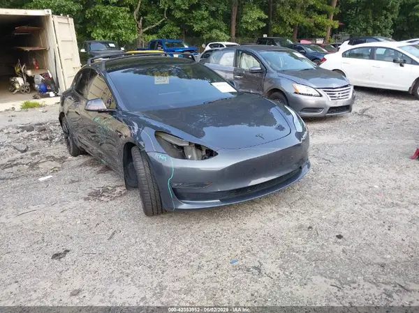 5YJ3E1EC5PF675944 2023 TESLA MODEL 3 - Image 1