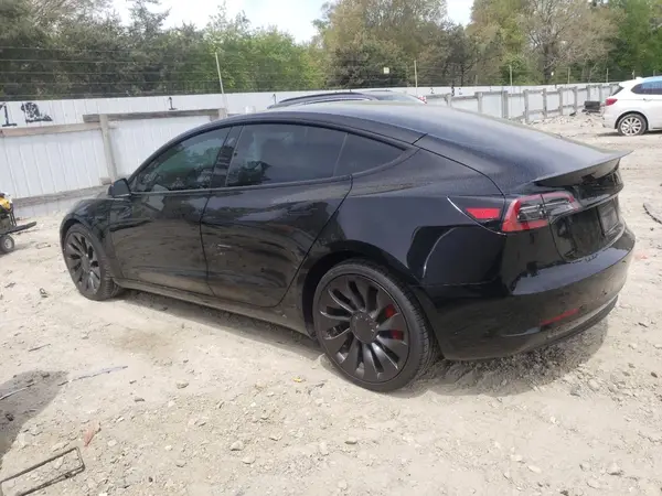 5YJ3E1EC5PF692582 2023 TESLA MODEL 3 - Image 2