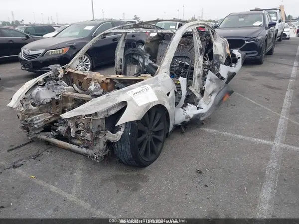 5YJ3E1EC6LF625029 2020 TESLA MODEL 3 - Image 2