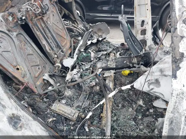 5YJ3E1EC6LF625029 2020 TESLA MODEL 3 - Image 8