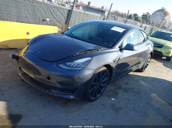 5YJ3E1EC6LF640985 2020 TESLA MODEL 3 - Image 2