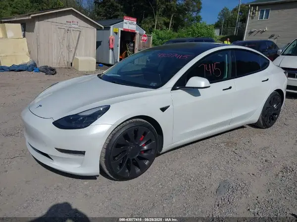 5YJ3E1EC6MF050285 2021 TESLA MODEL 3 - Image 2
