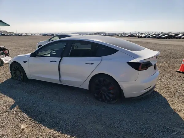 5YJ3E1EC6MF926286 2021 TESLA MODEL 3 - Image 2