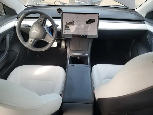 5YJ3E1EC6MF995561 2021 TESLA MODEL 3 - Image 8
