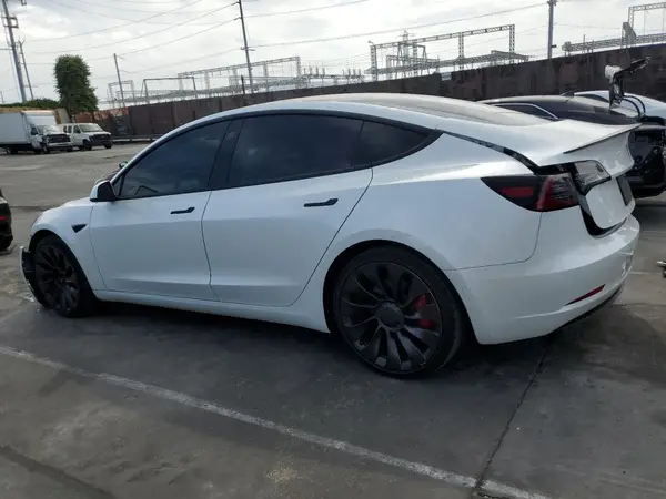 5YJ3E1EC6MF996760 2021 TESLA MODEL 3 - Image 2